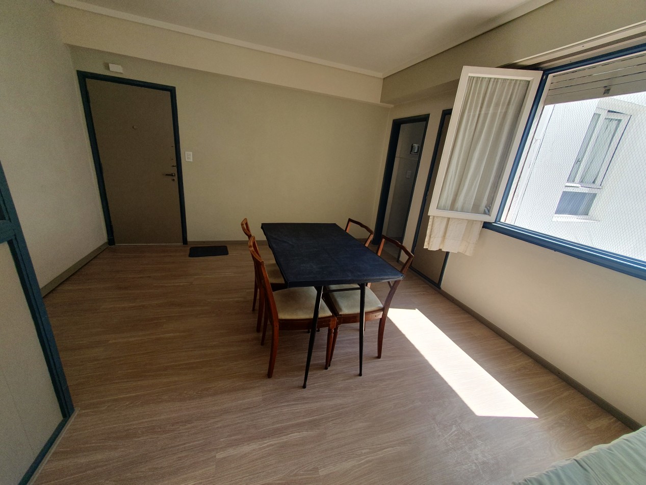 AMBIENTE LUMINOSO - BROWN Y BUENOS AIRES