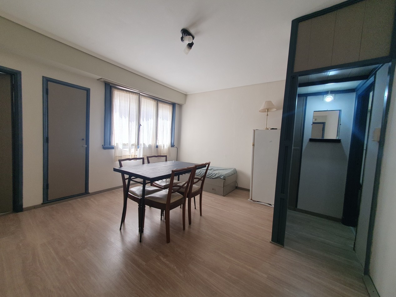 AMBIENTE LUMINOSO - BROWN Y BUENOS AIRES