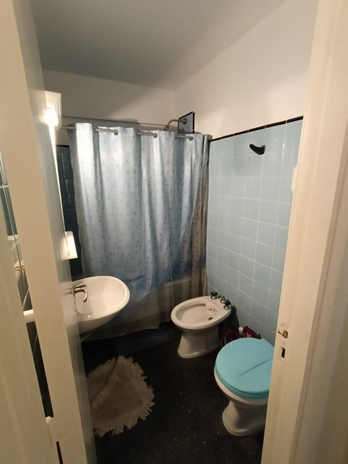  2 AMBIENTES CON BALCON A LA CALLE