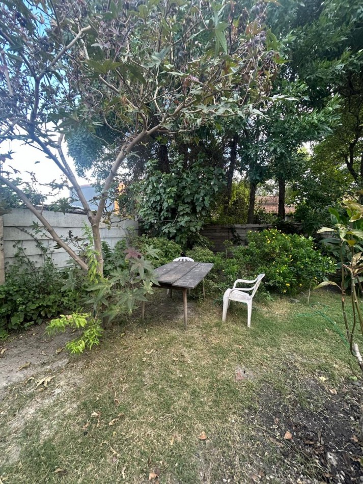 CASA 4 AMBIENTES CON PARQUE