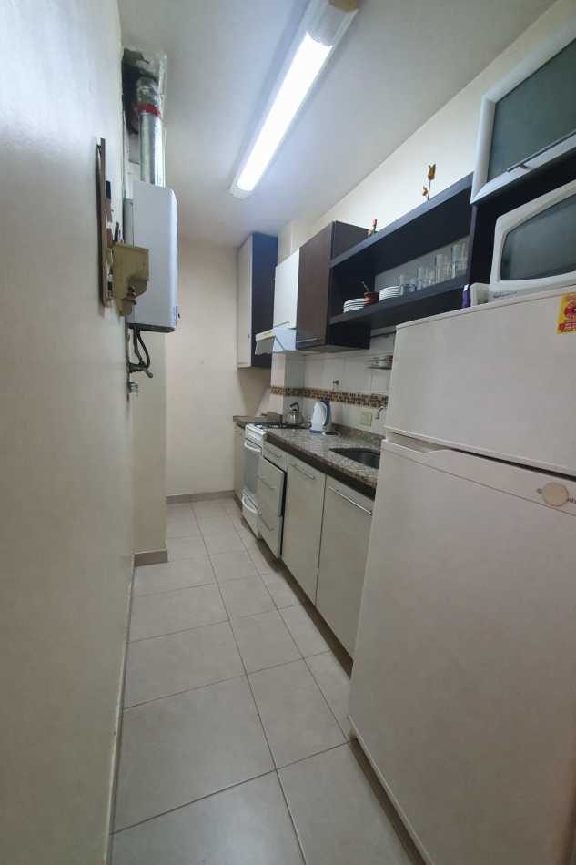 ALQUILER ESTUDIANTES 2 AMBIENTES AL FRENTE    