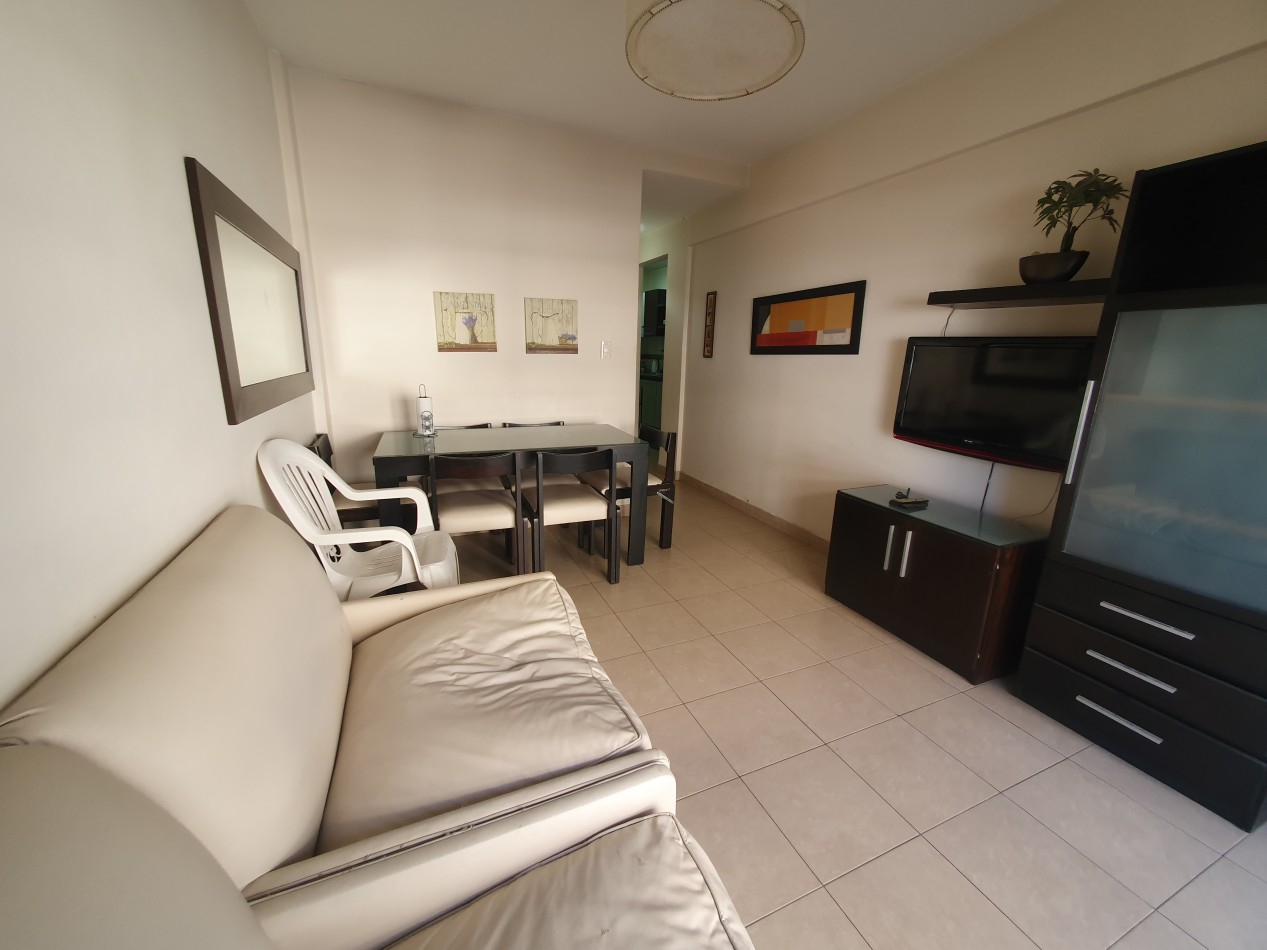 ALQUILER ESTUDIANTES 2 AMBIENTES AL FRENTE    