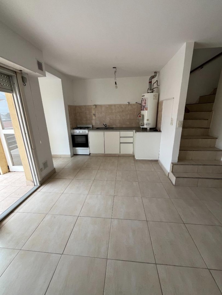 ALQUILER DUPLEX 2 AMBIENTES 24 MESES