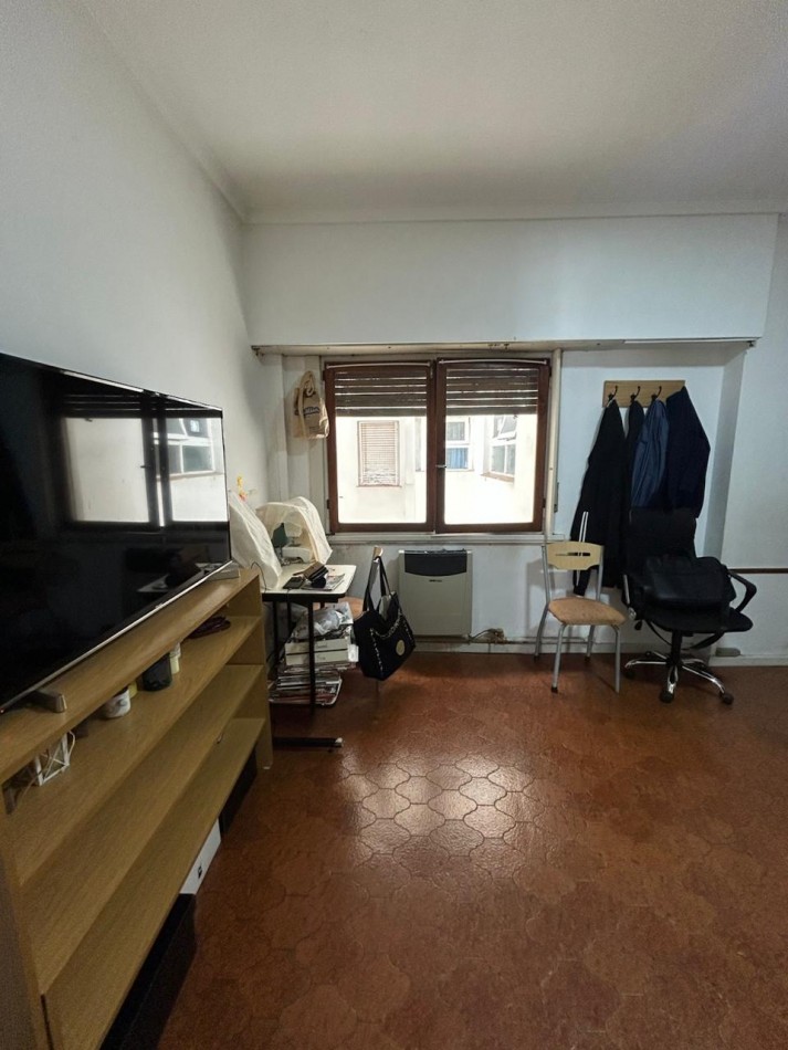 ALQUILER 3 AMBIENTES SOBRE AVENIDA COLON 