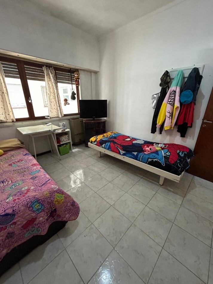 ALQUILER 3 AMBIENTES SOBRE AVENIDA COLON 