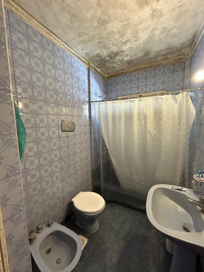 ALQUILER 3 AMBIENTES SOBRE AVENIDA COLON 