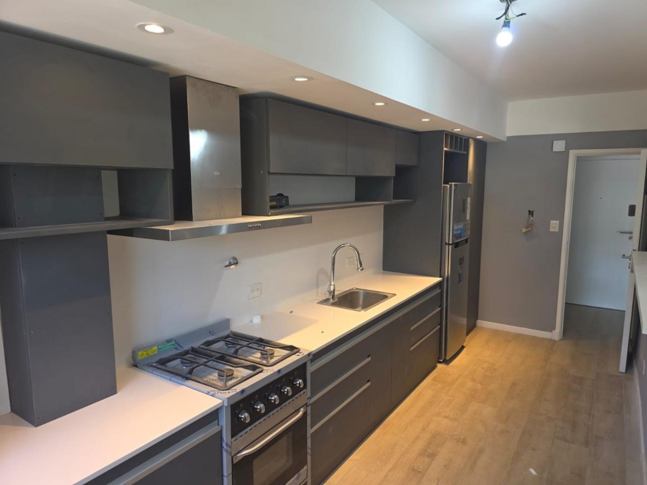 3 AMBIENTES CON COCHERA 24 MESES 