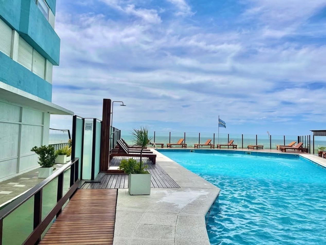 3 AMBIENTES CON VISTA AL MAR  