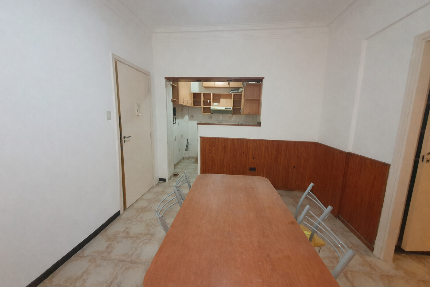 2 AMBIENTES CORDOBA Y SAN MARTIN 