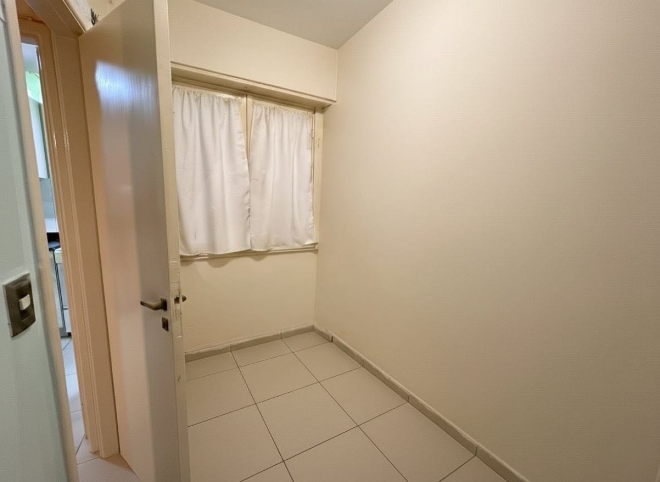 2 AMBIENTES CON DEPENDENCIA, BALCON A LA CALLE Y PATIO 