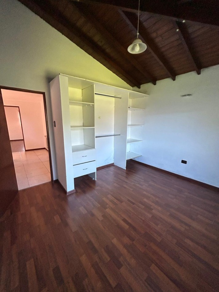 CASA 6 AMBIENTES EN ALQUILER 24 MESES