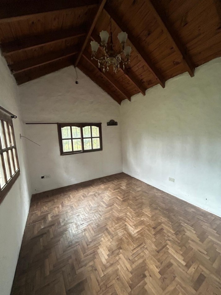 Casa 4 ambientes, con planos aprobados para ampliar.