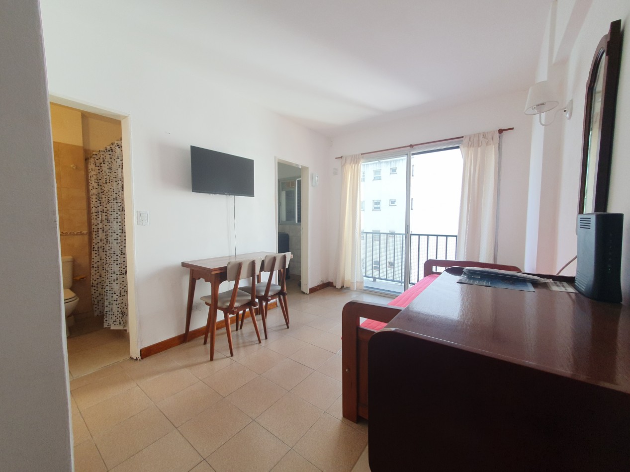 ALQUILER  24 MESES  AMBIENTE CON BALCON AL LATERAL