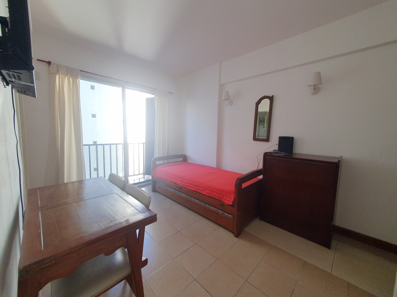 ALQUILER  24 MESES  AMBIENTE CON BALCON AL LATERAL