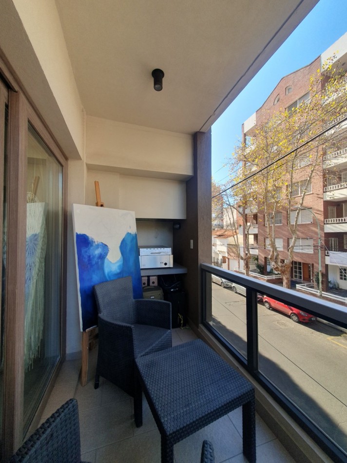 Hermoso Semipiso de 3 ambientes con cochera en Plaza Mitre
