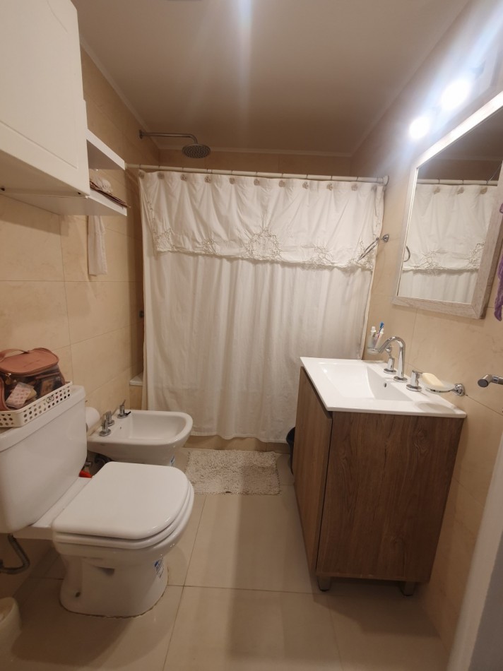 Hermoso Semipiso de 3 ambientes con cochera en Plaza Mitre