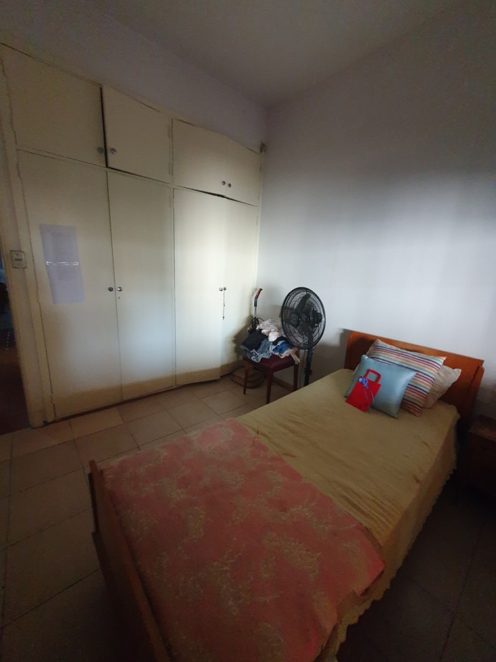 Casa de 3 ambientes con garage y quincho   Z/ Barrio San Martin 