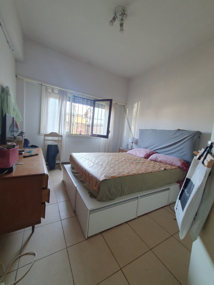 Casa de 3 ambientes con garage y quincho   Z/ Barrio San Martin 