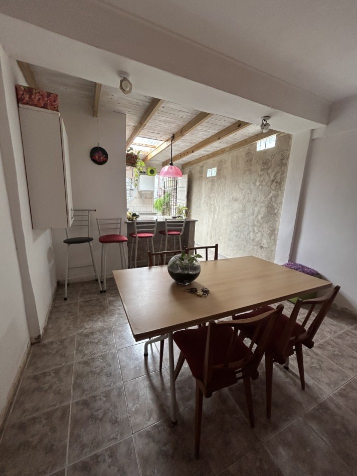 Duplex de 4 ambientes en el barrio Faro Norte.