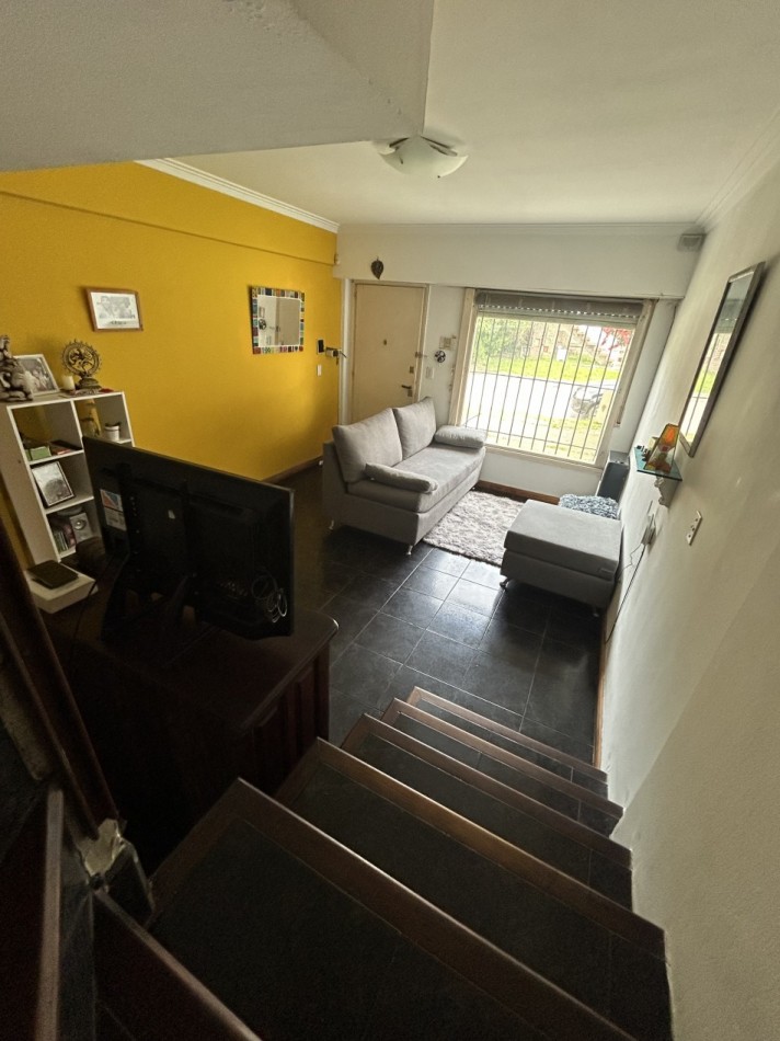 Duplex de 4 ambientes en el barrio Faro Norte.