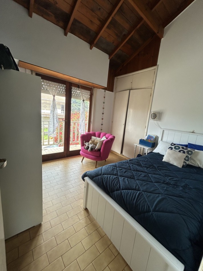 Duplex de 4 ambientes en el barrio Faro Norte.