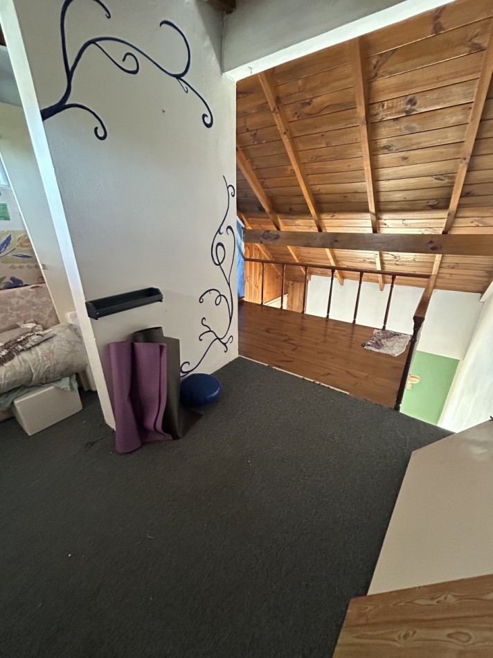 Duplex de 4 ambientes en el barrio Faro Norte.