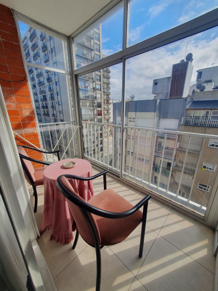 3 AMIENTES AL FRENTE CON DEPENDENCIA 