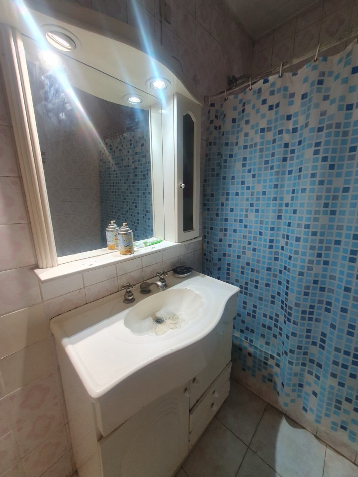 CASA 3 AMBIENTES CON GARAJE Y PATIO 