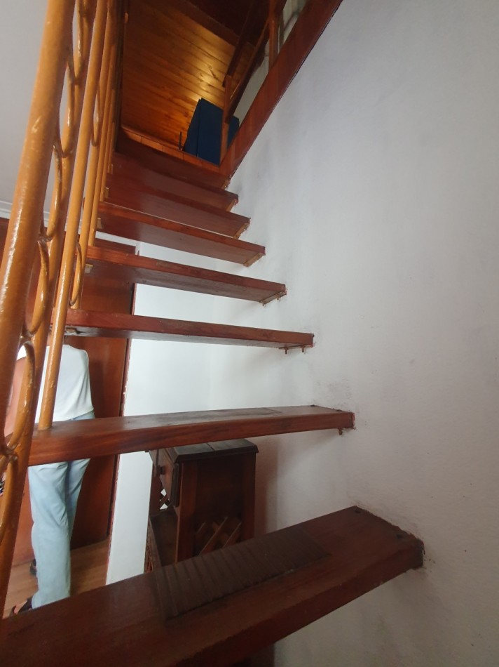 CASA 3 AMBIENTES CON GARAJE Y PATIO 