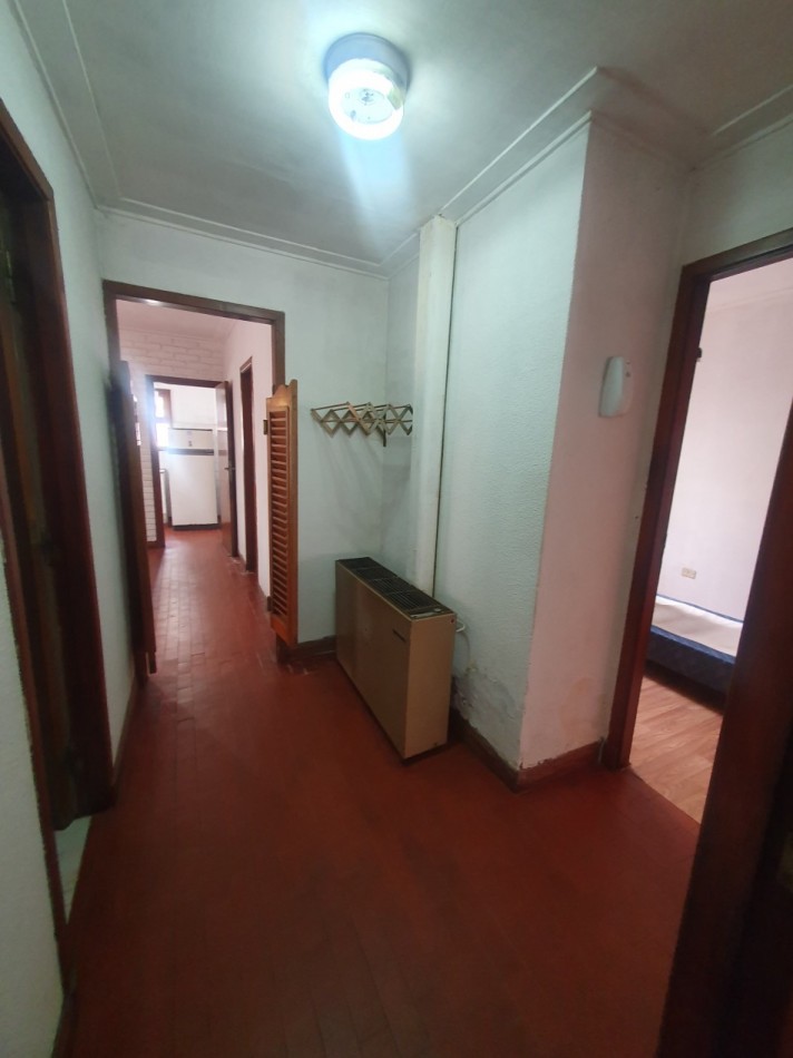 CASA 3 AMBIENTES CON GARAJE Y PATIO 