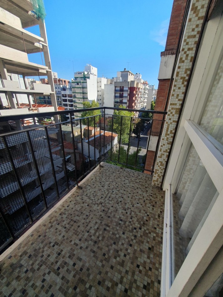 ALQUILER ESTUDIANTES 2 AMBIENTES AL FRENTE    