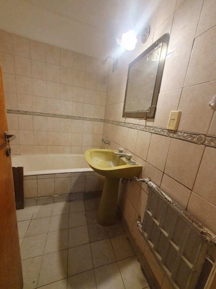 2 AMBIENTES CORDOBA Y SAN MARTIN 