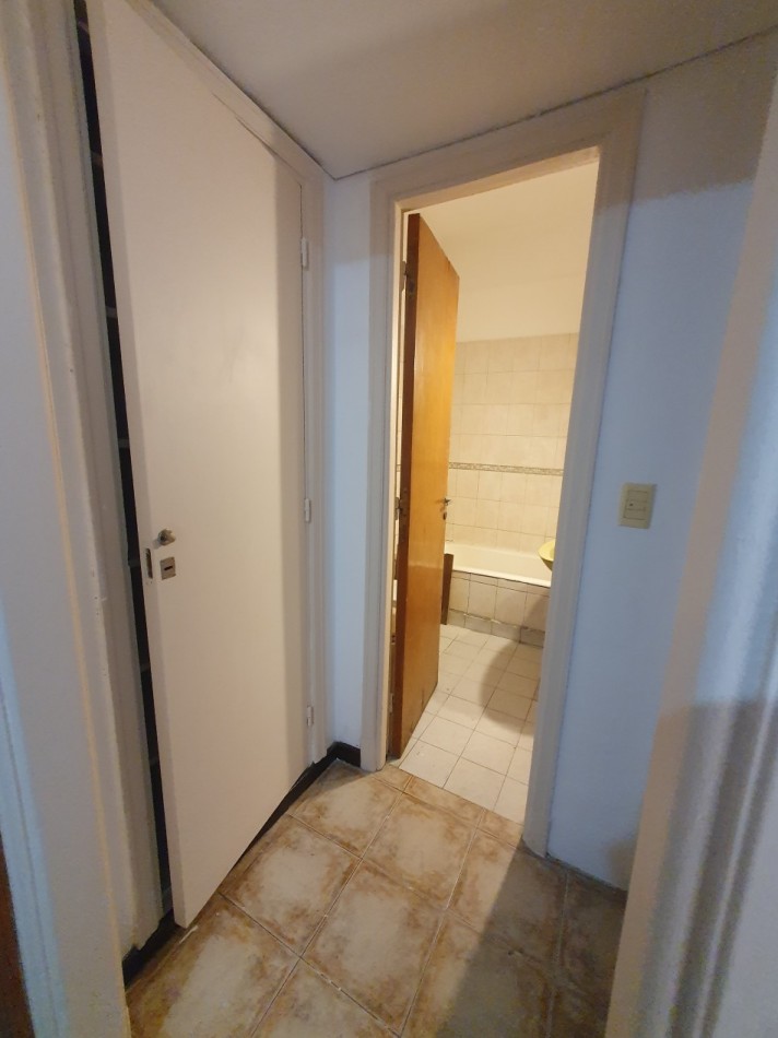 2 AMBIENTES CORDOBA Y SAN MARTIN 