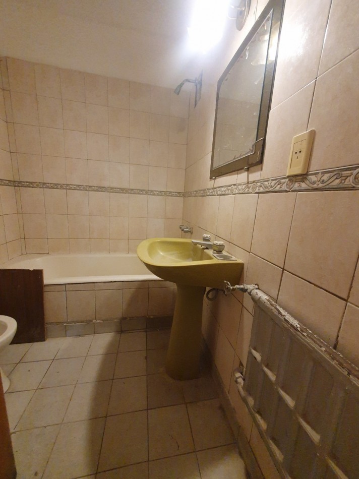 2 AMBIENTES CORDOBA Y SAN MARTIN 