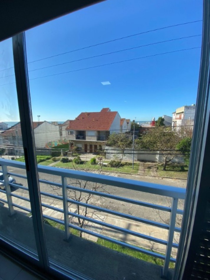 DEPARTAMENTO DE 1 AMBIENTE A LA CALLE CON VISTA AL MAR