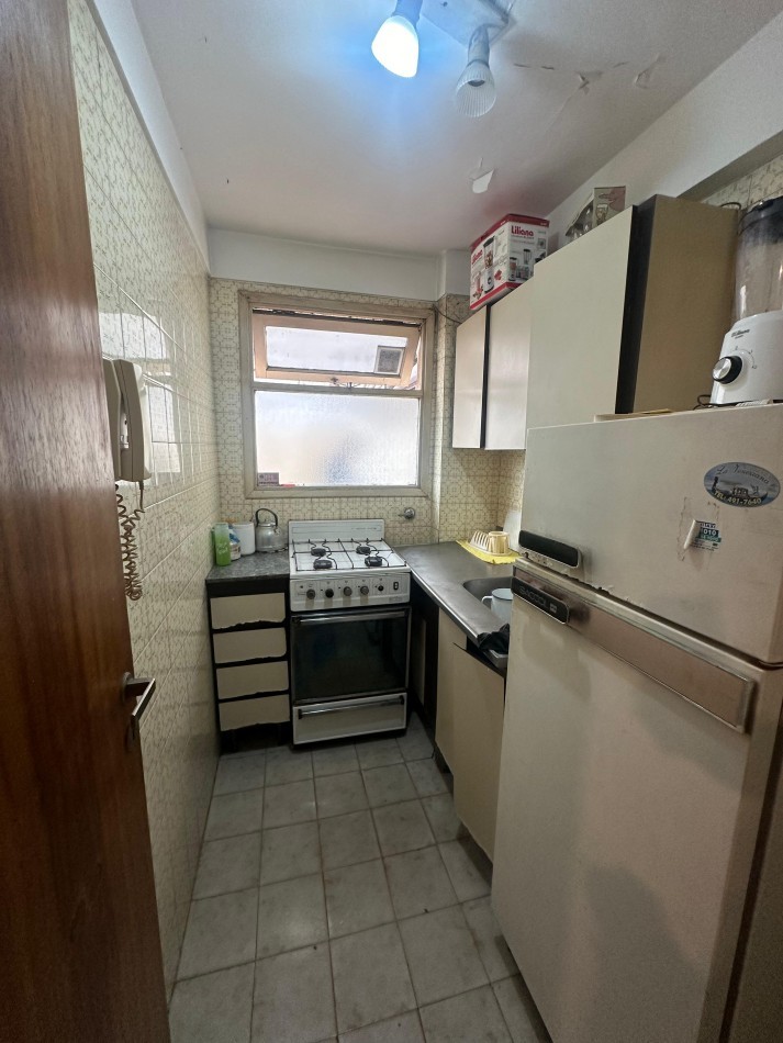 Departamento 1 ambiente y medio dividido    Z/ Aldrey    Alberti  y Santa Fe