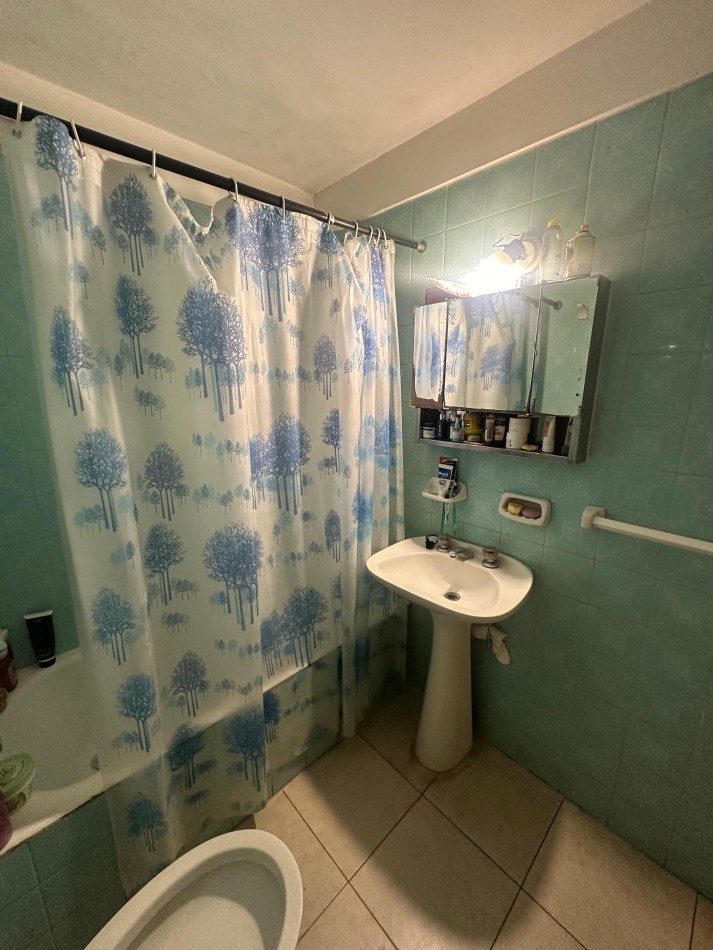 Departamento 1 ambiente y medio dividido    Z/ Aldrey    Alberti  y Santa Fe