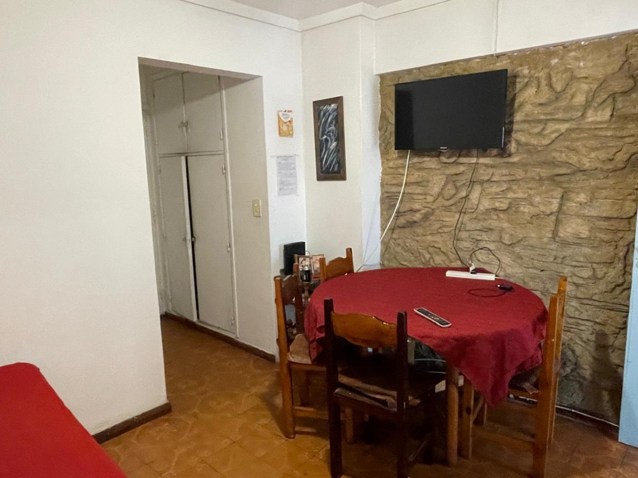 Departamento 1 ambiente y medio dividido    Z/ Aldrey    Alberti  y Santa Fe