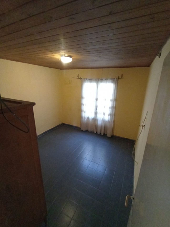 Casa de 3 ambientes + monoambiente Z/ Regional