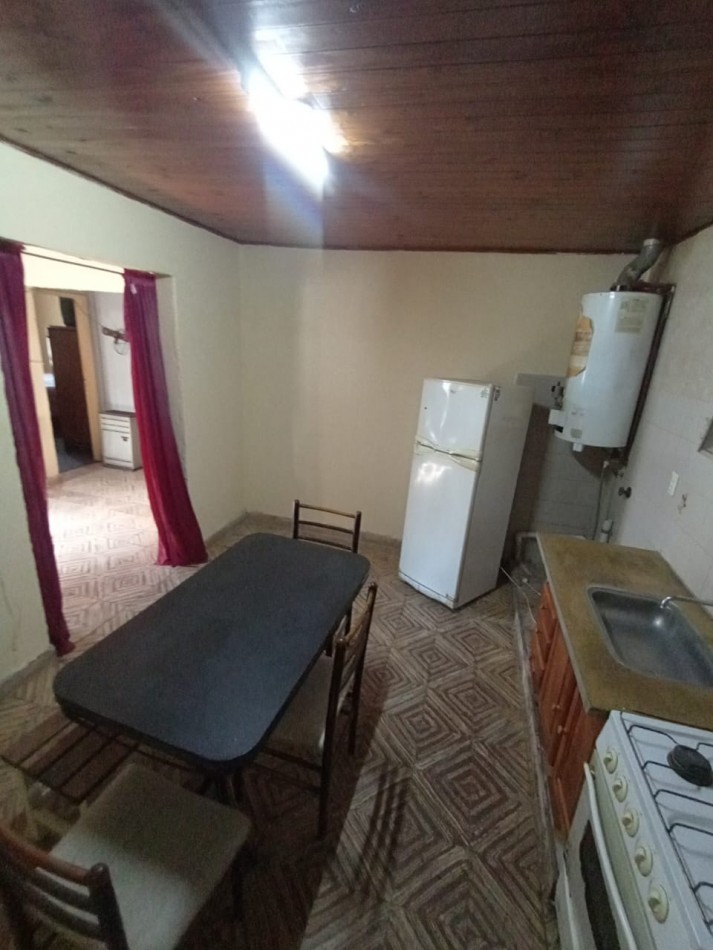 Casa de 3 ambientes + monoambiente Z/ Regional