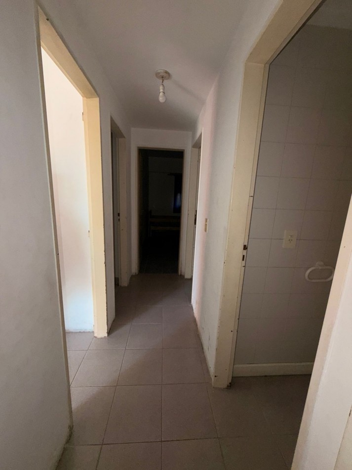 CASA 3 AMBIENTES EN LOMAS DEL GOLF