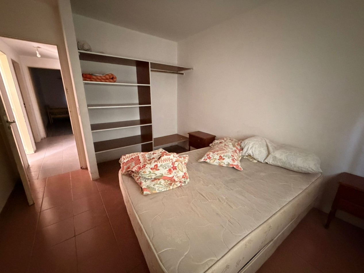 CASA 3 AMBIENTES EN LOMAS DEL GOLF