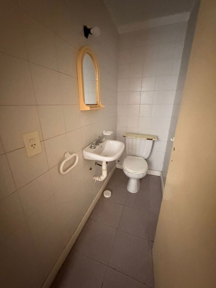 CASA 3 AMBIENTES EN LOMAS DEL GOLF