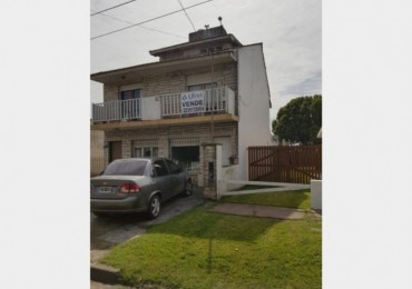 Duplex de 4 ambientes en el barrio Faro Norte.