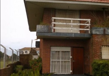 Triplex 5 ambientes Barrio Playa San Carlos