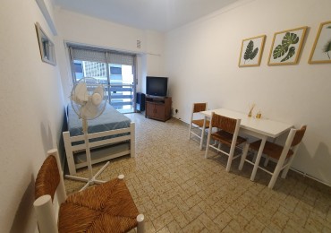 2 ambientes a la calle z/ Paseo Aldrey   Falucho y Arenales 