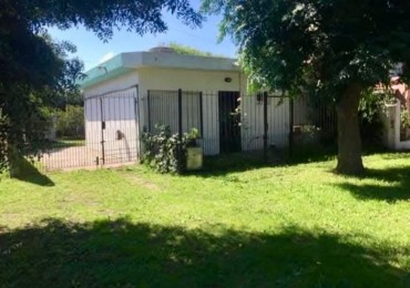 CASA 4 AMBIENTES CON PARQUE