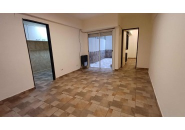 2 AMBIENTES RECICLADO CON PATIO