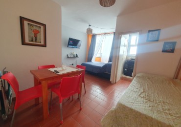 ALQUILER AMBIENTE Y MEDIO ESTUDIANTES