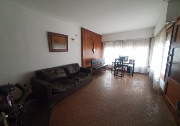 CASA 3 AMBIENTES CON GARAJE Y PATIO 